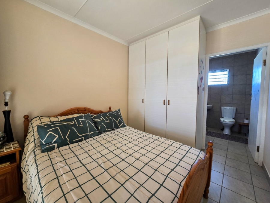 3 Bedroom Property for Sale in Stilbaai Wes Western Cape